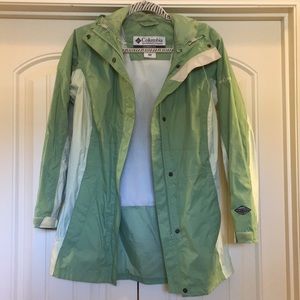 Columbia Women’s Raincoat